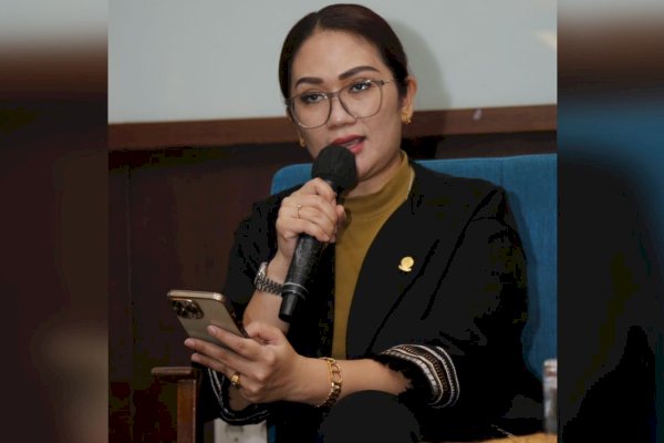 Tumbuhkan Minat Baca, Legislator Golkar Debbie Rusdin Sosialisasikan Ranperda Transformasi Perpustakaan