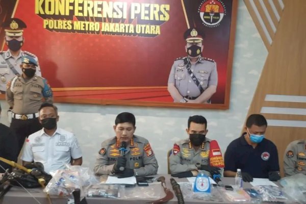 Gerebek Sarang Narkoba Kampung Bahari, Polisi Ringkus 23 Pria dan 4 Wanita