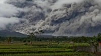 VIDEO dan Foto-foto Terbaru Gunung Semeru Meletus