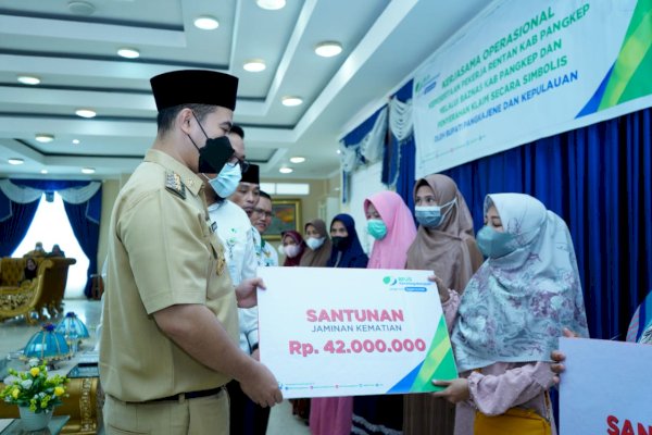 Ahli Waris Peserta BPJS Ketenagakerjaan non ASN Pemkab Pangkep Terima santunan Kematian