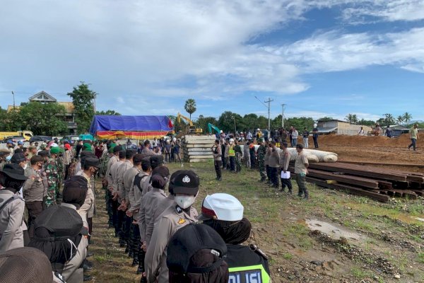 Polri-TNI Kawal Eksekusi Pengosongan Lahan Jalur Rel Kereta Api di Pangkep Sulsel