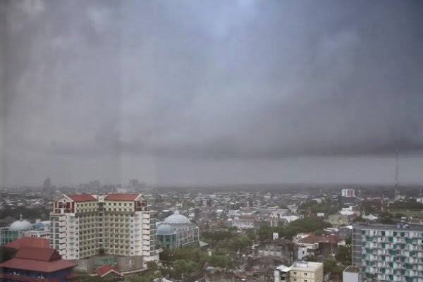 Malam Ini, Semua Wilayah di Makassar Diperkirakan Akan Turun Hujan Sedang-Lebat