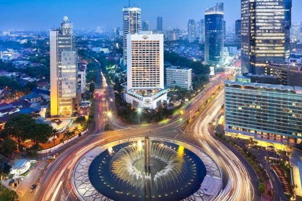 Jakarta Tetap PPKM Level 2, Mal Buka hingga 21.00, Kapasitas 50 Persen