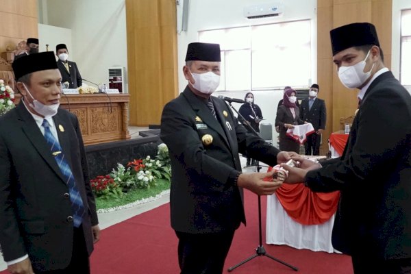 Arfan Basmin sebagai PAW Anggota DPRD Luwu, Bupati Basmin: Semoga Amanah!