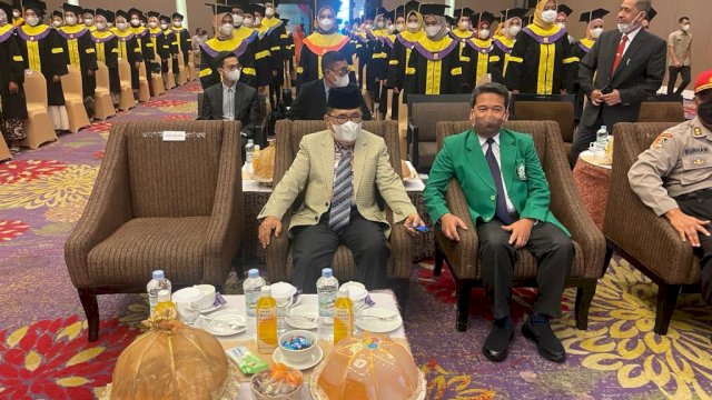 Hadiri Wisuda Universitas Terbuka Makassar, Walikota Judas Amir Tandatangani MoU