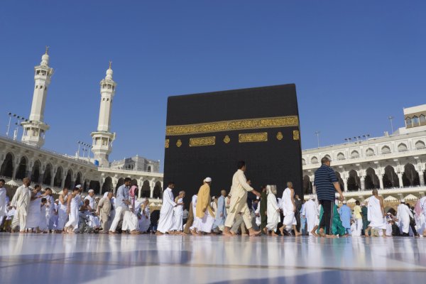 Kabar Baik!  Ibadah Umrah Kembali Dibuka 8 Januari, Ini Syaratnya