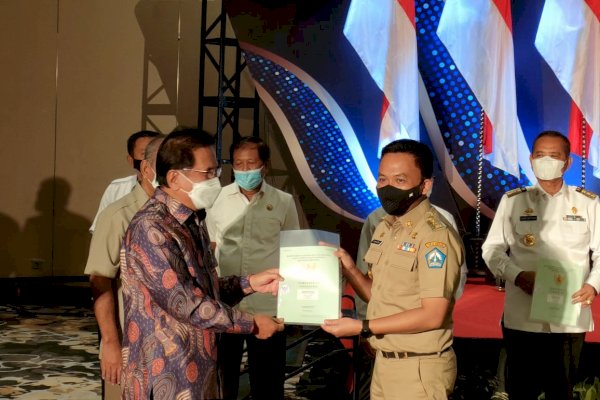 Teken MoU, Ilham Azikin Komitmen Kurangi Konflik Lahan di Bantaeng