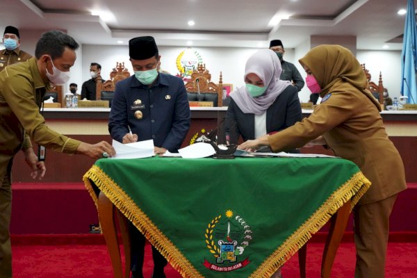 Resmi, Perda Kode Etik dan Tata Beracara BK DPRD Sulsel Disahkan