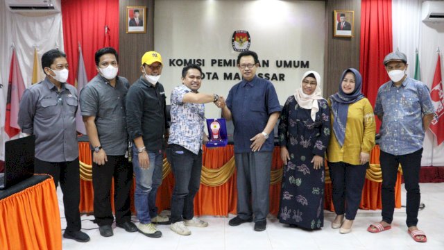 Suasan pertemuan KPU Makassar bersama Mahasiswa Pascasarjana kebijakan Publik Uncen Jayapura.(F-Humas)