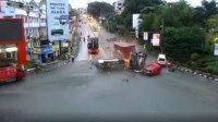 Di Balikpapan, Truk Tabrak 6 Mobil dan 10 Sepeda Motor di Lampu Merah, 5 Orang Tewas