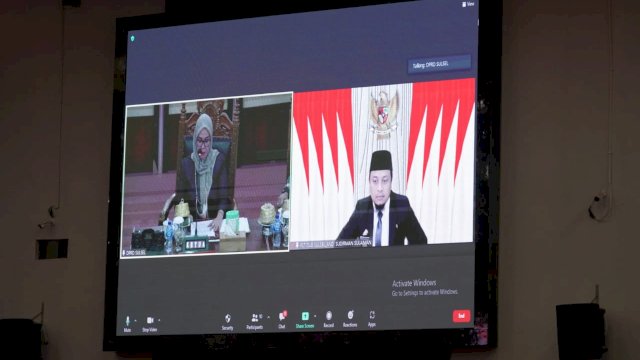 Andi Sudirman Sulaiman-Ketua DPRD Ina Kartika Menangis di Paripurna Pemberhentian Nurdin Abdullah sebagai Gubernur Sulsel