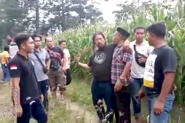 Kabur ke Kebun Jagung, Pengemudi Mobil yang Seret Polisi di Jeneponto ke Atas Kap Mesin Mobil Ditangkap
