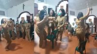 Waduh Parah, Ada PNS Wanita yang Asyik Joget Sambil Tenggak Miras