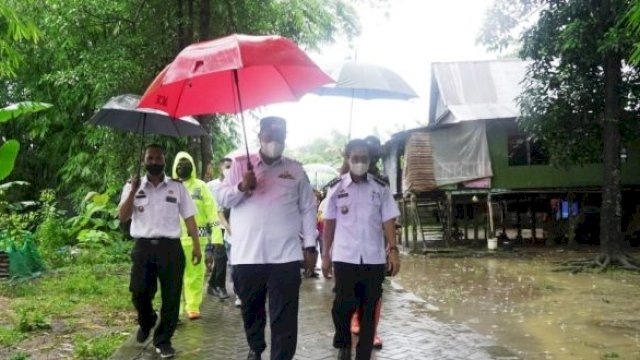 Kunjungan Bupati Maros Chaidir Syam ke Kampung Pallangga Disambut Antusiasme Warga