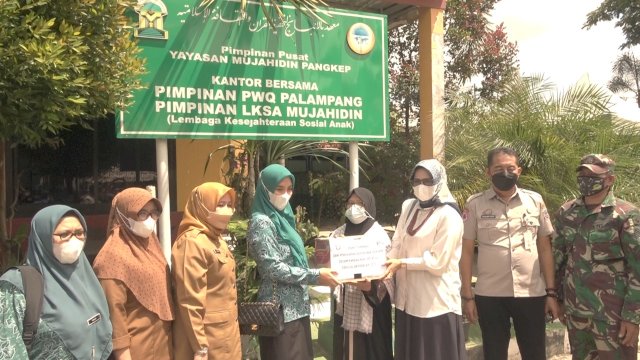 Ketua TP PKK Kabupaten Pangkep, Nurlita Wulan Purnama anjangsana ke sejumlah panti asuhan.
