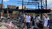 Kunjungi Korban Kebakaran di Sidrap, Waka DPRD Sulsel Syaharuddin Alrif Beri Uang Tunai-Kuatkan Keluarga untuk Sabar