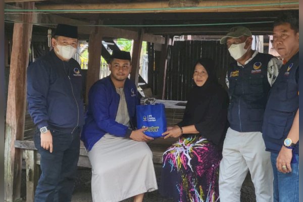 Terharu-Bahagia Dapat Bantuan Minyak Goreng, Warga di Soppeng : Terima Kasih NasDem, Terima Kasih RMS