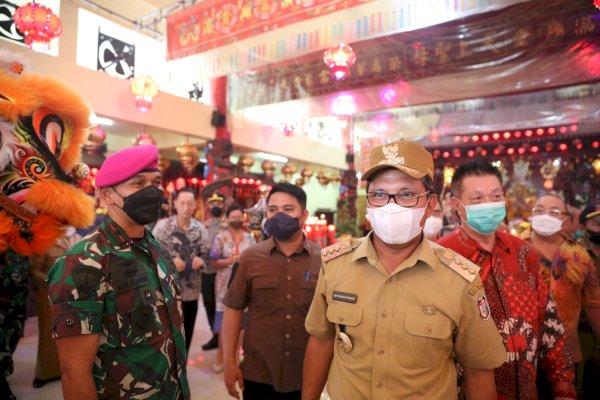 Pastikan Ibadah Tahun Baru Imlek Berjalan Lancar, Danny Bersama Forkopimda Kunjungi Tiga Klenteng di Kecamatan Wajo