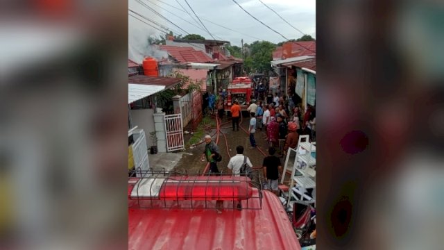 Kebakaran di Makassar. 