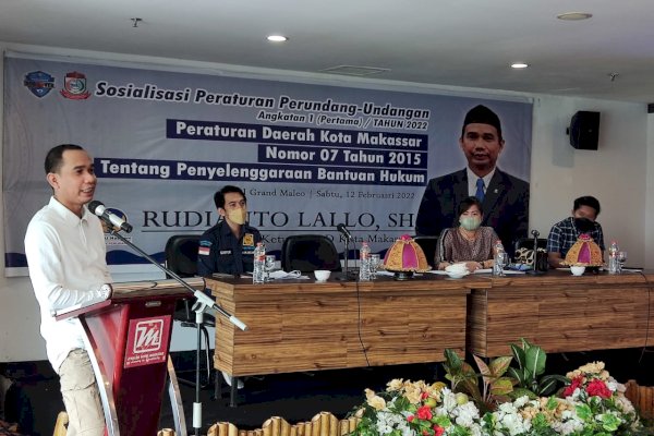 ‘Masyarakat Punya Hak Minta Bantuan Hukum ke Pemerintah’ Ketua DPRD Makassar Rudianto Lallo saat Sosper
