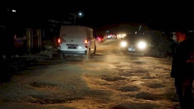 Minta Plt Gubernur Sulsel diminta Percepat Pengerjaan Sejumlah Ruas Jalan.