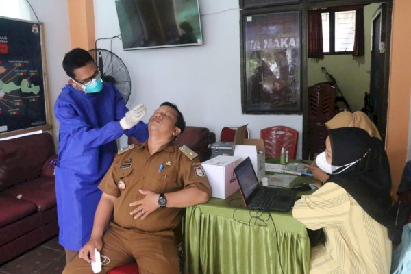 3 Puskesmas di Kecamatan Tallo Makassar Laksanakan Tes Swab PCR