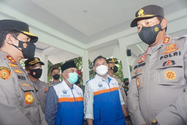 Kapolda Sulsel Irjen Pol Nana Sujana Apresiasi Antusias Warga Bantaeng untuk Vaksin