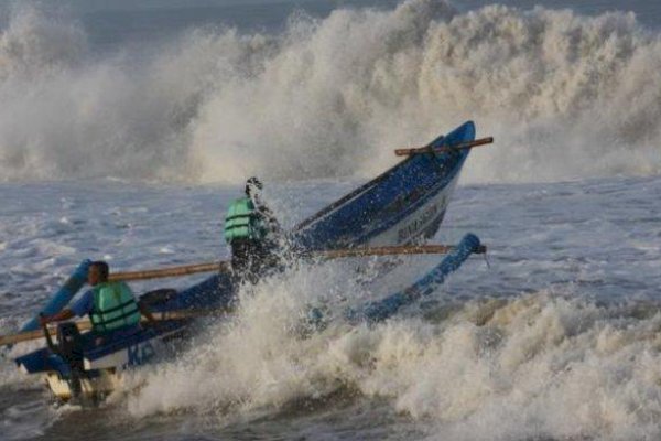Gelombang Tinggi 4-6 Meter Berpotensi Terjadi di Sejumlah Wilayah di Indonesia
