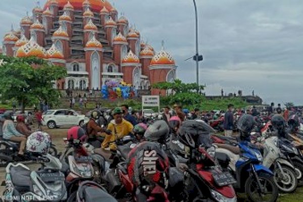 Waspada! Preman Berlagak Juru Parkir Berkeliaran di CPI Makassar, Palak Rp5 Ribu Per Motor