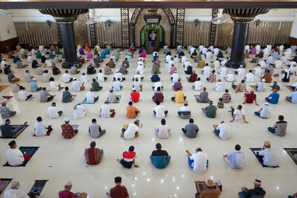 Omicron Menggila, MUI Sarankan Sholat Jumat Diganti Sholat Dzuhur