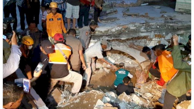 Kondisi pasca gempa di pasaman Sumbar.(F-INT)