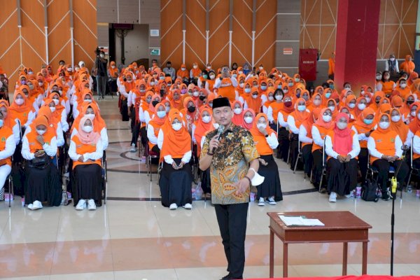 Jaga Kebersamaan-Bersinergi, Pesan FKJ saat Kukuhkan 429 Tenaga Pendamping Keluarga di Palopo, Dinamai Satgas Orange