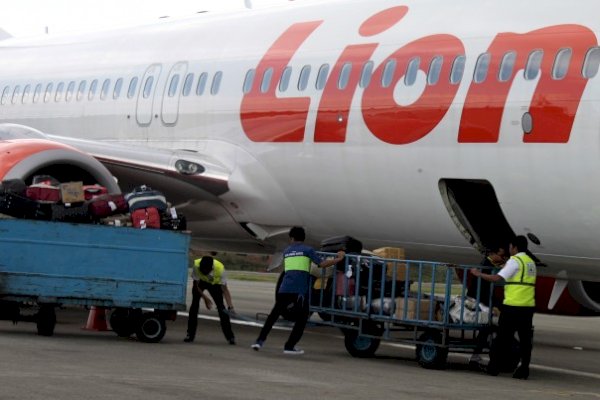 Bagasi Tak Datang-Datang, Penumpang Pesawat Lion Air Mengamuk