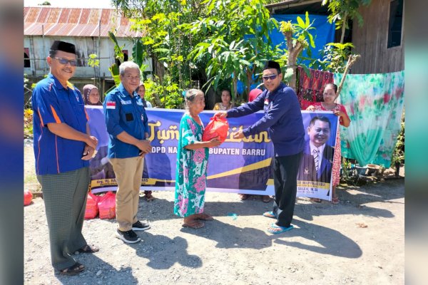 Kompaknya Fraksi NasDem-Pengurus DPD Barru Sulsel yang Rutin Lakukan Jumat Berkah