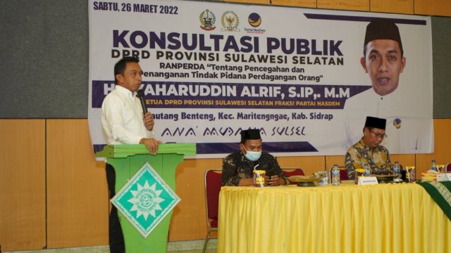 Waka DPRD Sulsel Syaharuddin Alrif Gelar Konsultasi Publik Ranperda Tentang Tindak Pidana Perdagangan Orang.