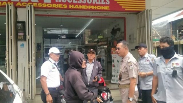 PD Parkir Makassar Beri Pemahaman kepada Jukir Agar Berikan Pelayanan Maksimal Kepada Masyarakat.