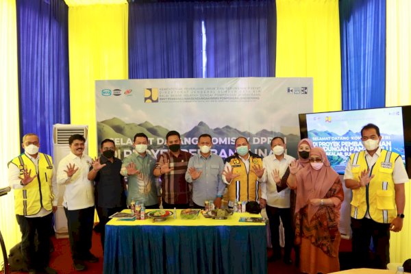 Komissi V DPR RI Tinjau Pembangunan Bendungan Pamukkulu Takalar