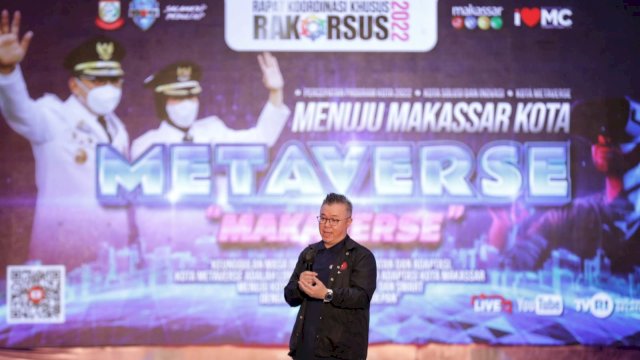 Daniel Surya Paparkan Makna Metaverce di Rakorsus Makassar 2022.