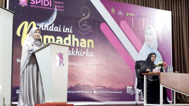Masyaa Allah! Tabligh Akbar SPIDI Hadirkan Ustadzah Oki Setiana Dewi,