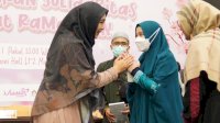 Naoemi Octarina Hadiri Kajian Islami Ustadzah Oki Setiana Dewi