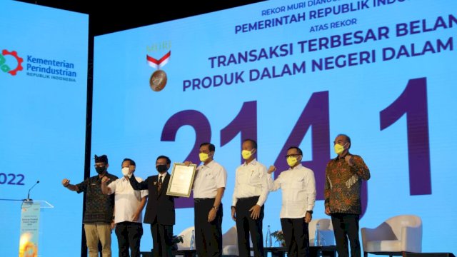 Menteri Marves Luhut Panjaitan Apresiasi Kinerja Danny Pomanto.