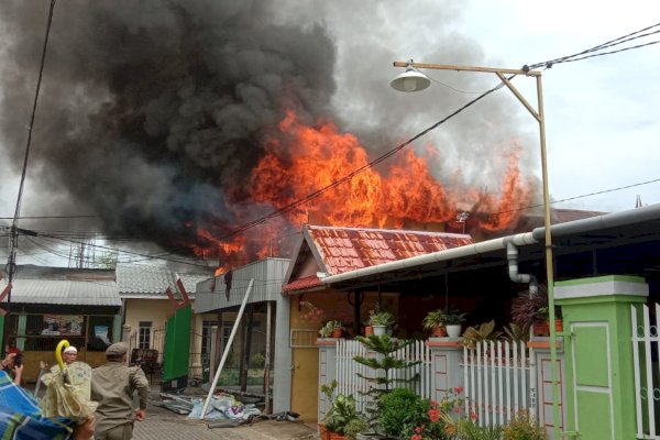 Kalah Sengketa dan Akan Dieksekusi, Wanita di Makassar Bakar Rumah Pakai Bensin