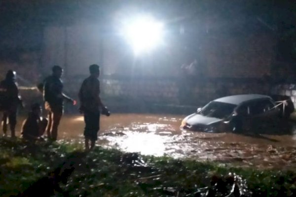 Banjir Bandang Terjang 6 Desa di Tuban Jatim, Seorang Warga Dikabarkan Tewas