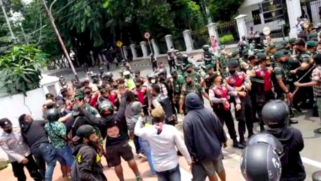 Demo Tolak Pemekaran Papua Berakhir ricuh.(F-INT)