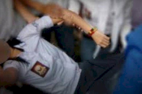 Rebutan Cowok, 3 Pelajar SMP Aniaya Teman Sendiri Hingga Bersimbah Darah
