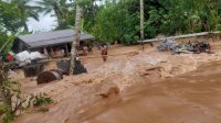 Banjir Terjang Kabupaten Tolitoli Sulteng, 10 Rumah Warga Beserta Isinya Hanyut