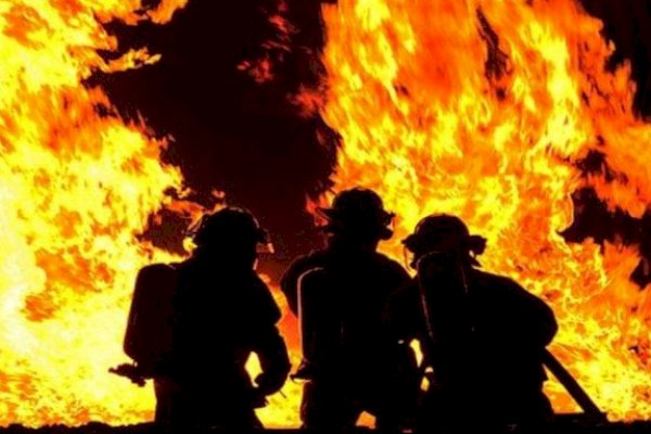 Waspada! Ada Kebakaran Hebat di Taman Rekreasi Asia Farm, Kerugian Miliaran Rupiah