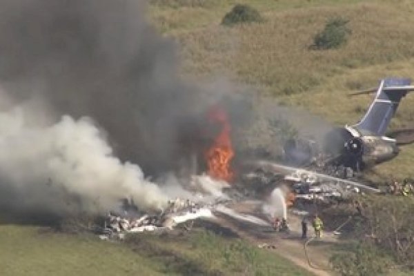 Penyebab Jatuhnya Pesawat Cina yang Tabrak Lereng Gunung Secara Vertikal Masih MIsterius