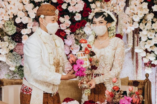 Sah! Guinandra Nikahi Putri Tanjung dengan Maskawin 199 Gram Emas Murni, Disaksikan Jokowi-SBY