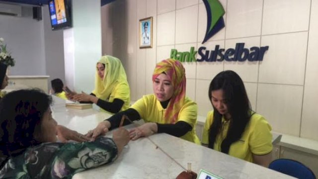 Pelayanan yang dilakukan Bank Sulselbar.(F-INT)